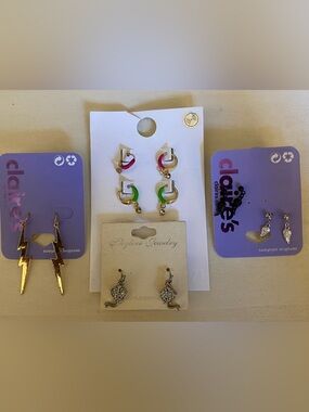 Never Worn! 5 pair of earrings from Claire’s and Forever 21